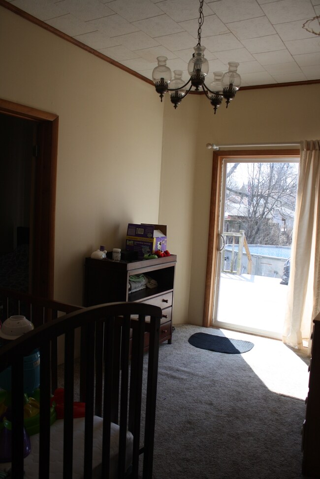 1010 W 6th St, Dixon, IL 61021 - photo 7