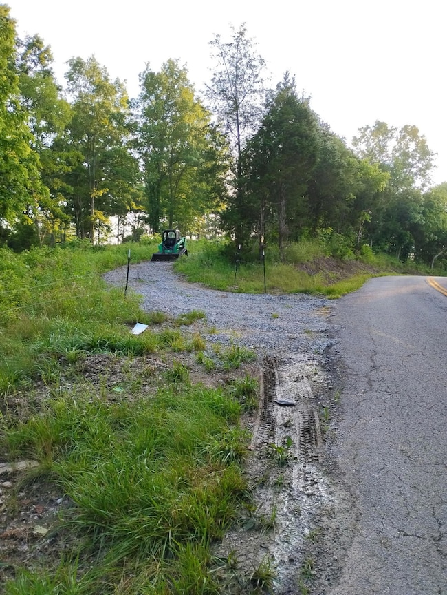 5631 Gest Rd, Defoe, KY 40057 - photo 5