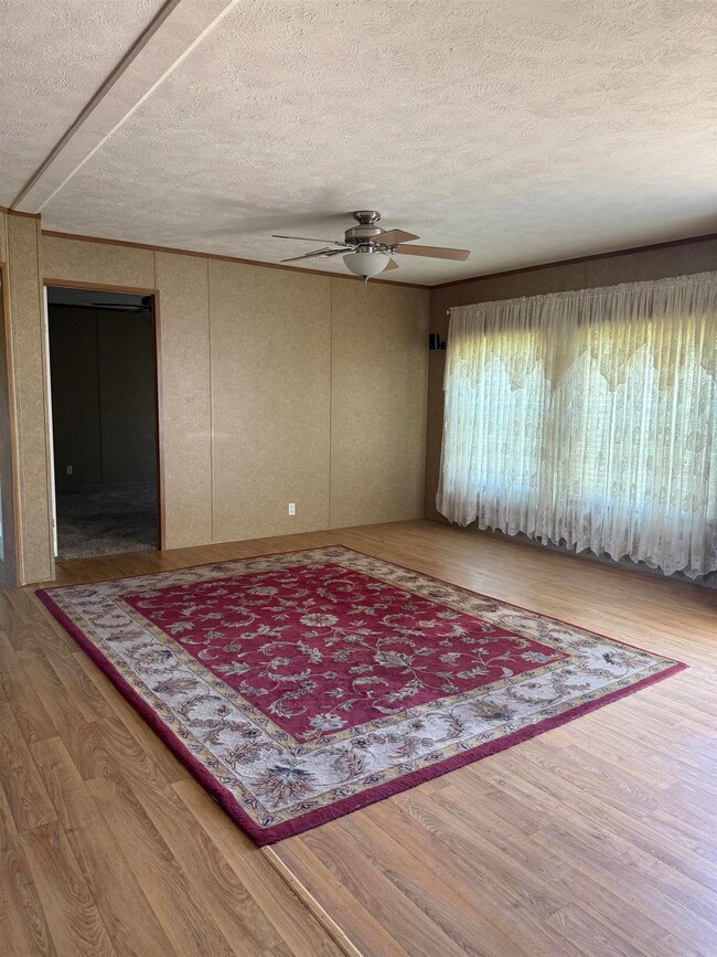 821 E A St, Watonga, OK 73772 - photo 7