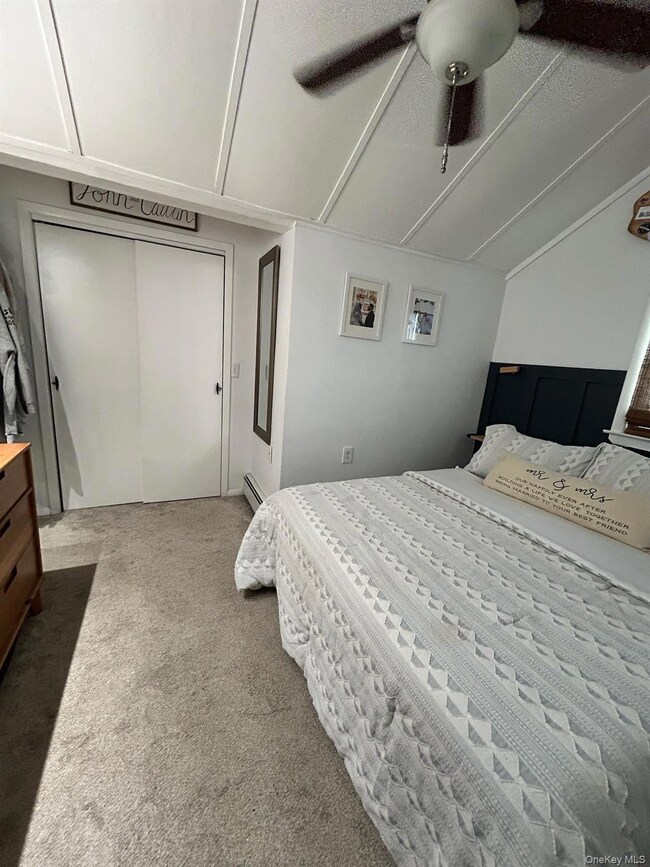 800 S 6th St, Lindenhurst, NY 11757 - photo 5