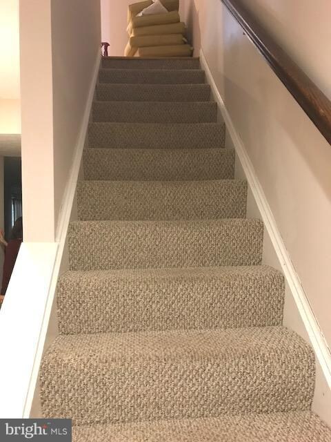 12202 Tildenwood Dr, Rockville, MD 20852 - photo 5