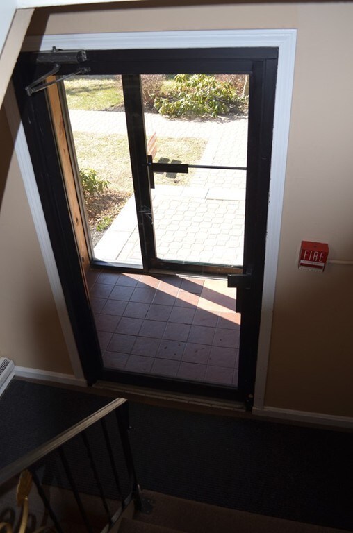 592 American Legion Hwy unit 12, Roslindale, MA 02131 - photo 3