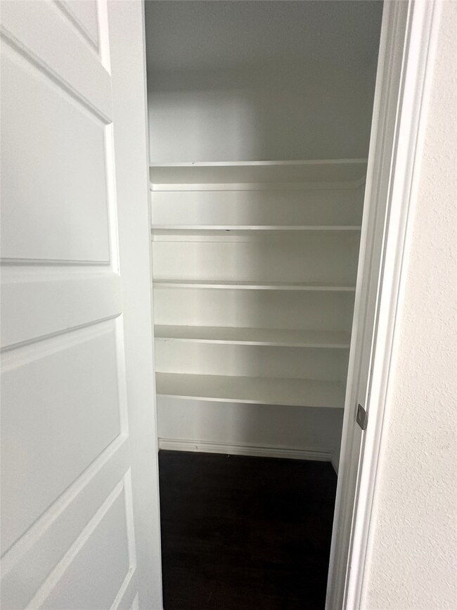 223 Garden Grove Dr, Waxahachie, TX 75165 - photo 6