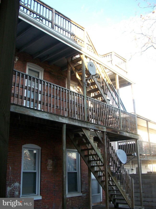 201 Franklin 201-203 St E, Hagerstown, MD 21740 - photo 4