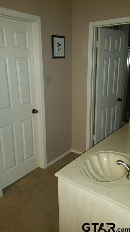 1602 Timber Creek Dr, Tyler, TX 75703 - photo 4