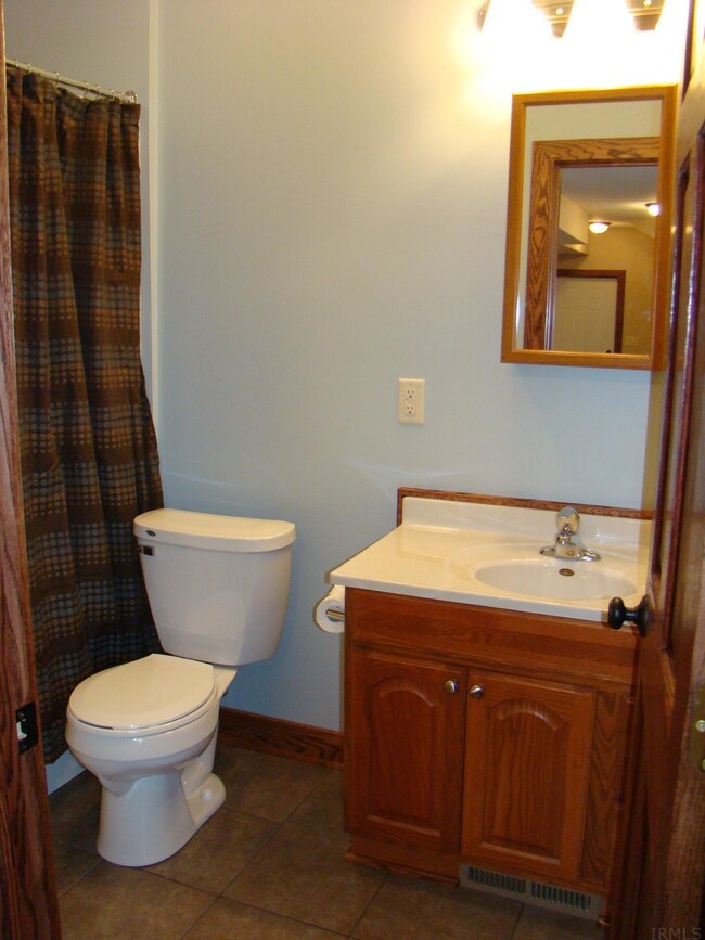 507 E 7th St, Auburn, IN 46706 - photo 6