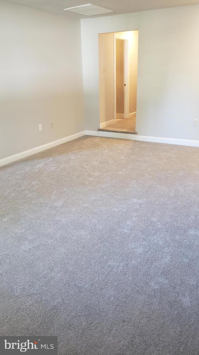 1207 Yardley Commons, Yardley, PA 19067 - photo 6