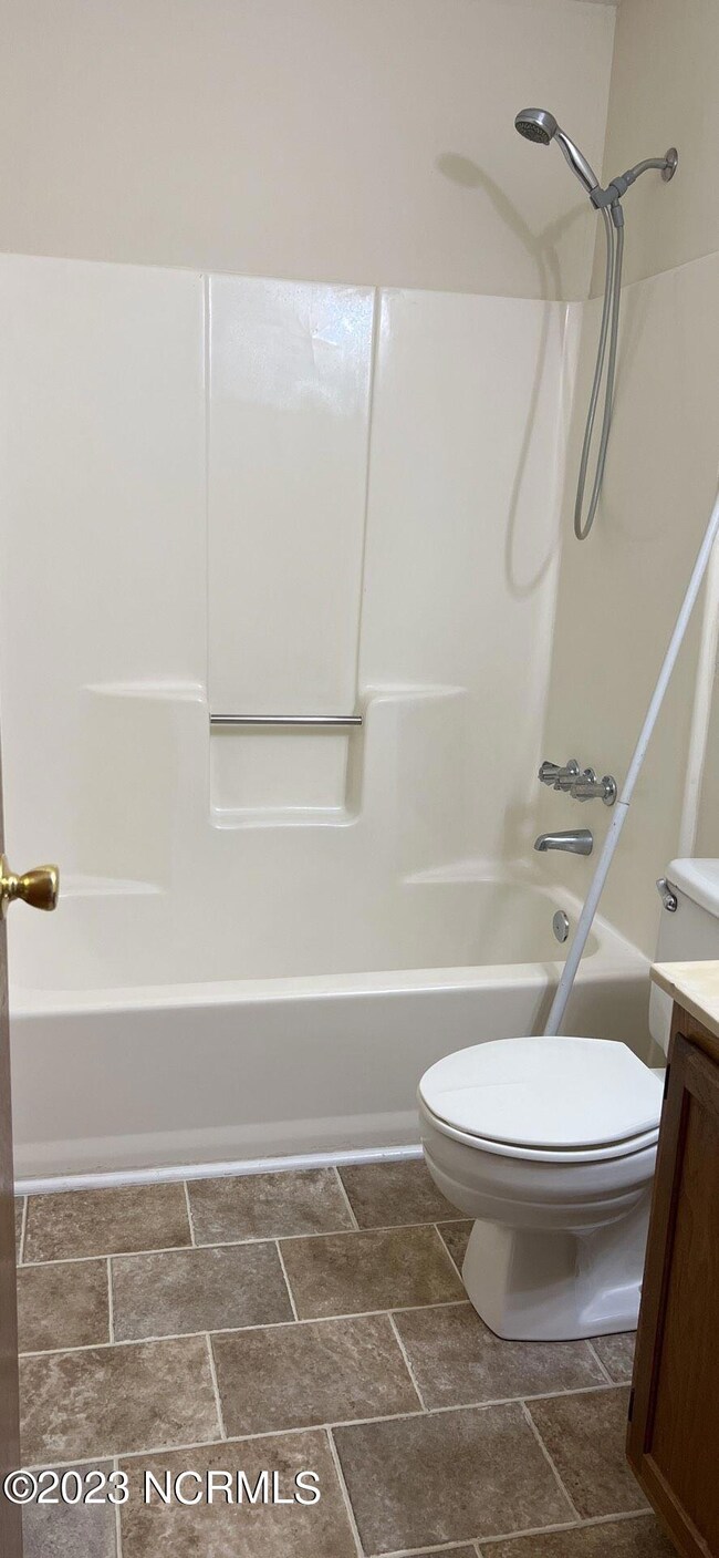 221 Appaloosa Dr, Jacksonville, NC 28540 - photo 6