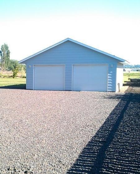 2 Car Garage