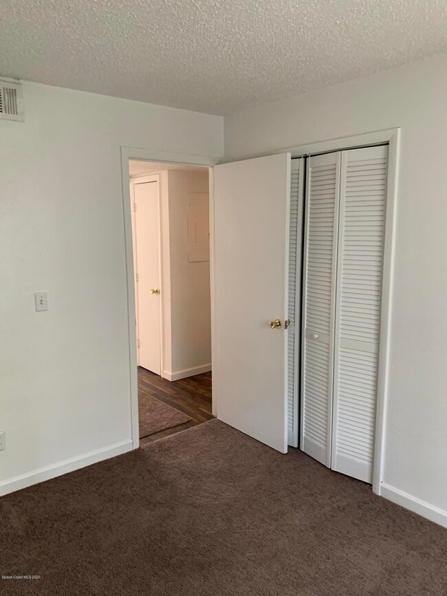 entry to bedroom 1