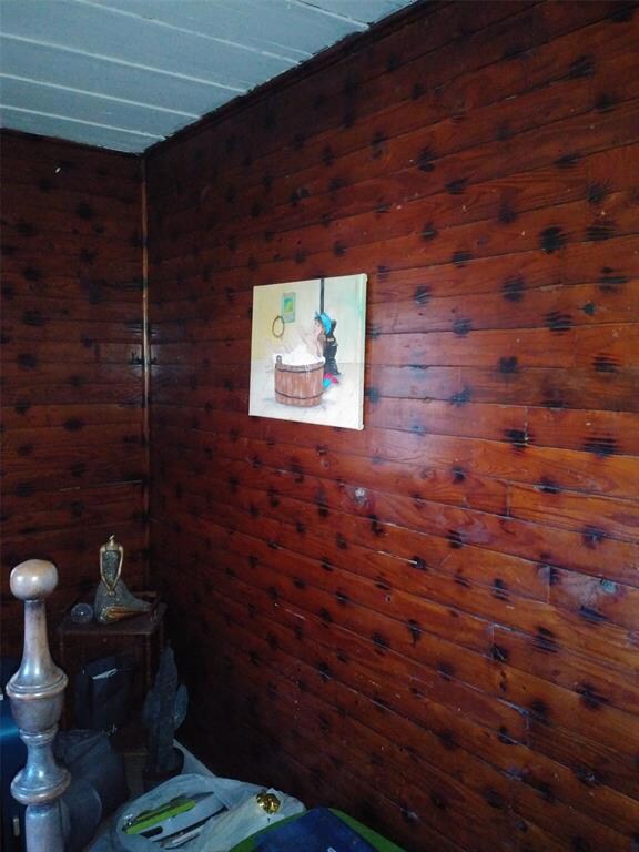 529 W Locust St, Whitewright, TX 75491 - photo 4