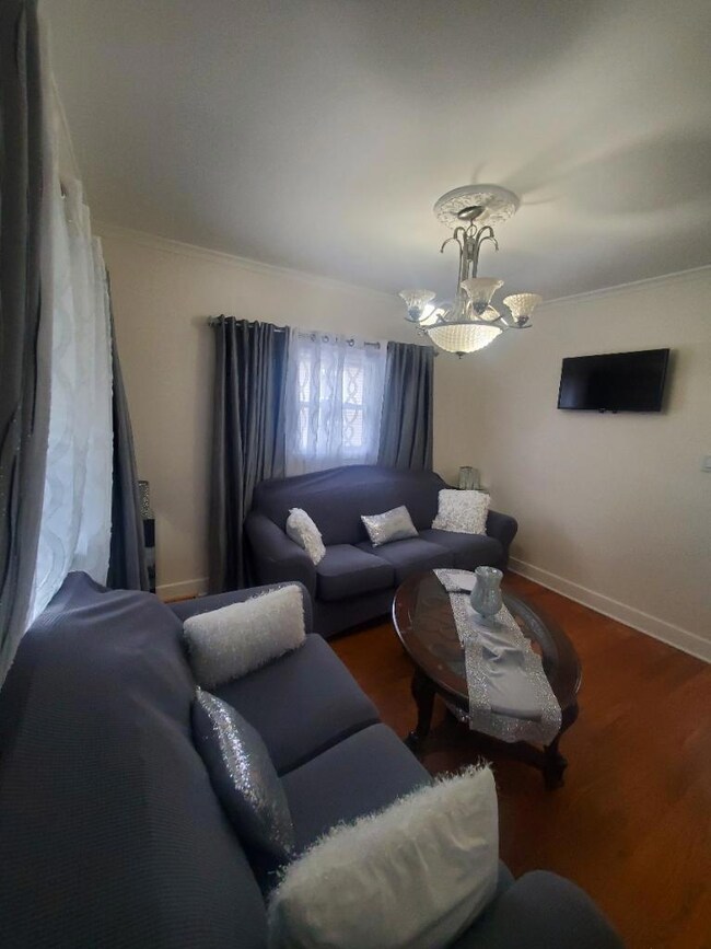 1040 E Prairie Ave, Des Plaines, IL 60016 - photo 4