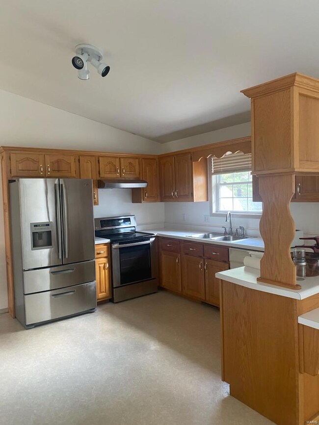 5712 Cedar Ridge Dr, Poplar Bluff, MO 63901 - photo 6