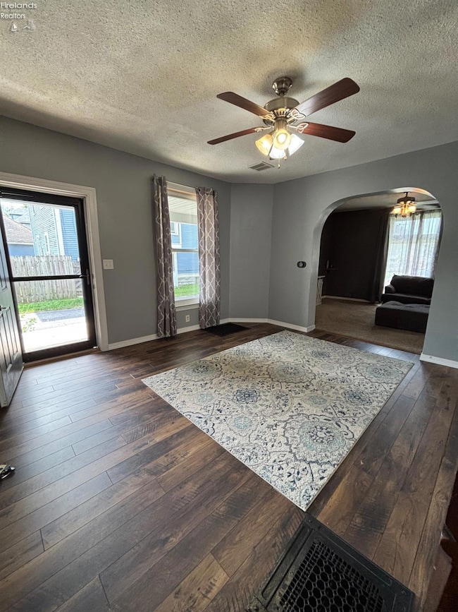 295 Circular St, Tiffin, OH 44883 - photo 7