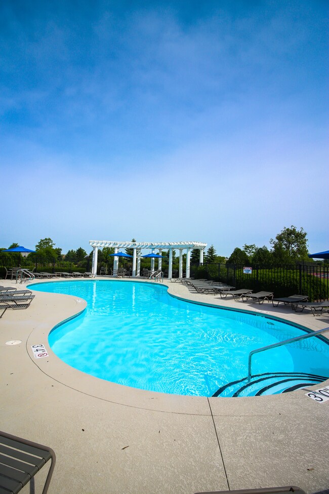 384 Bloomfield Cir E, Oswego, IL 60543 - photo 4