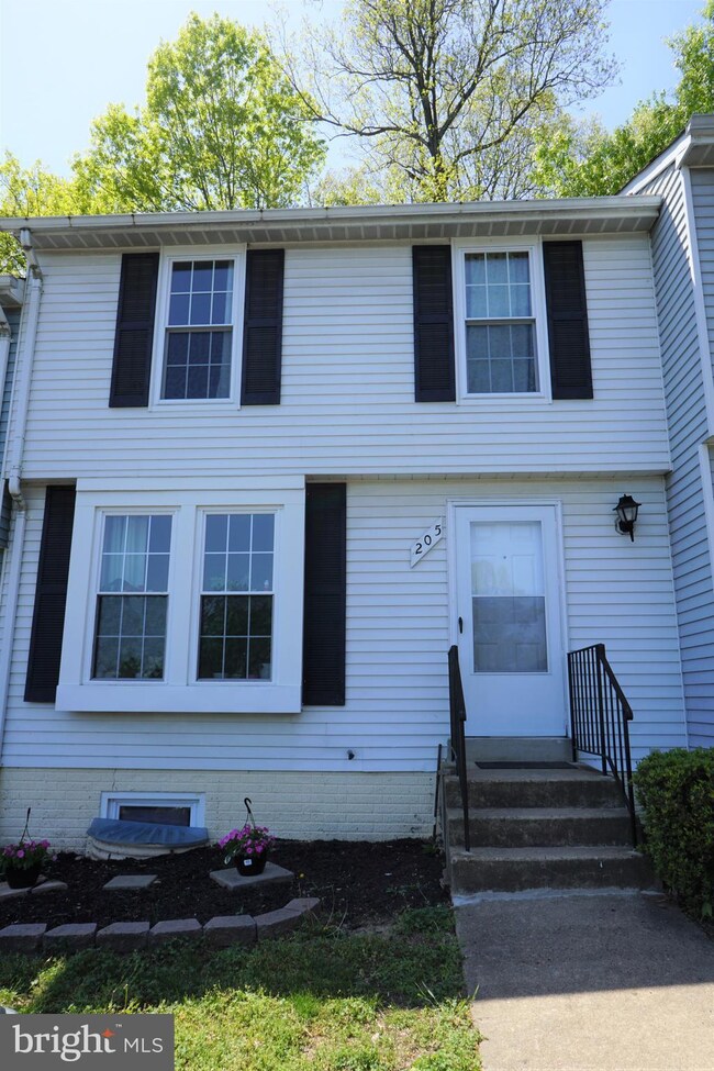 205 Essex St unit 3, Stafford, VA 22554 - photo 2