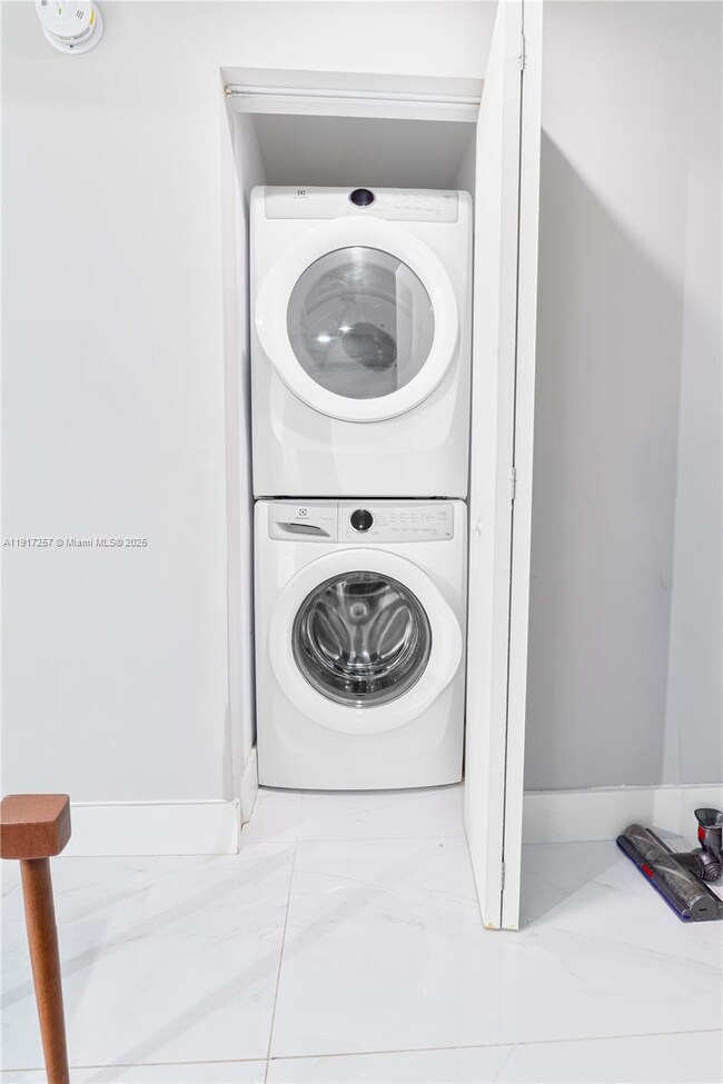 The Harbour unit 405, North Miami Beach, FL 33160 - photo 7