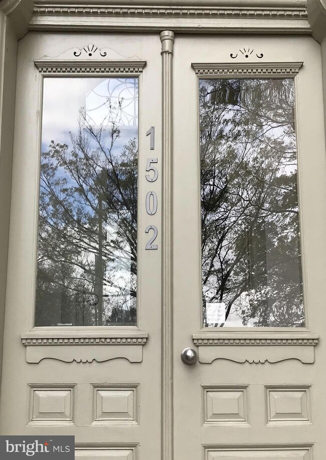 1502 W Mount Royal Ave unit 3, Baltimore, MD 21217 - photo 2