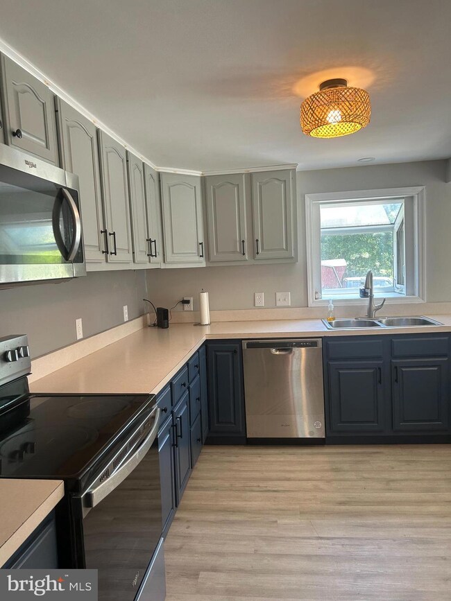 18 Oakwood Ave, Penns Grove, NJ 08069 - photo 6