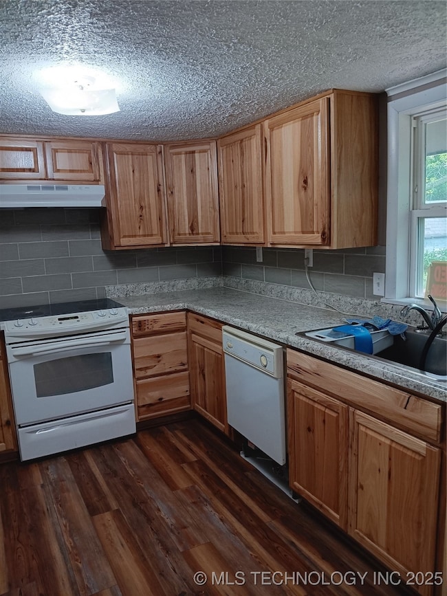 319 N Coo Y Yah St, Pryor, OK 74361 - photo 3