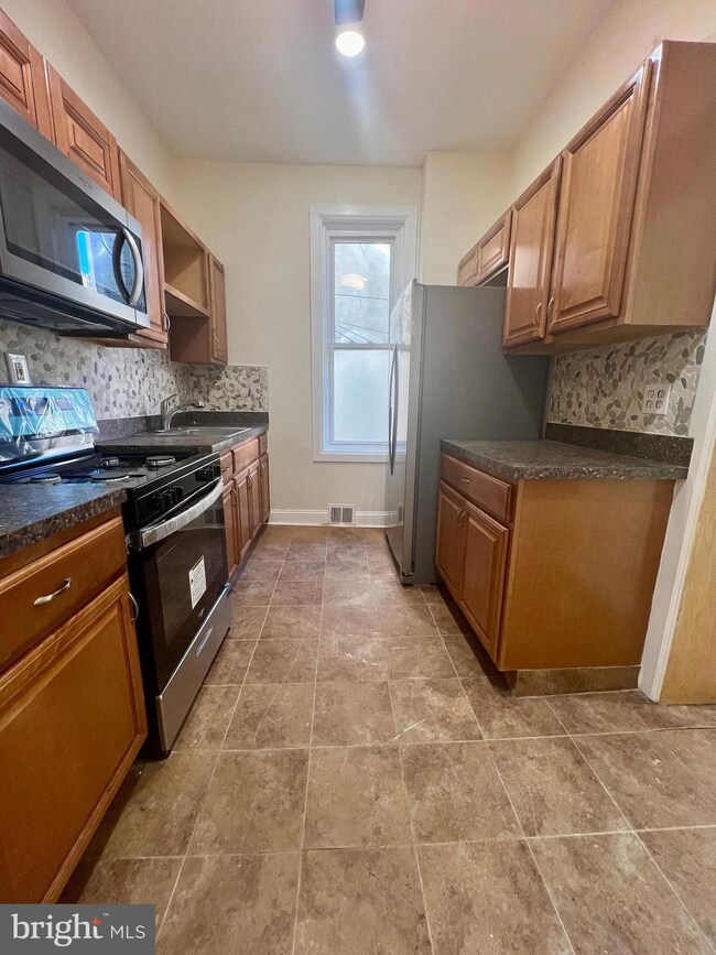 447 W Bringhurst St unit 1, Philadelphia, PA 19144 - photo 7