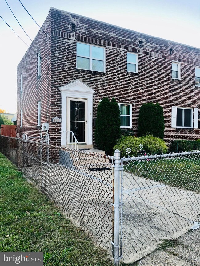 539 Beacon St, Camden, NJ 08105 - photo 3