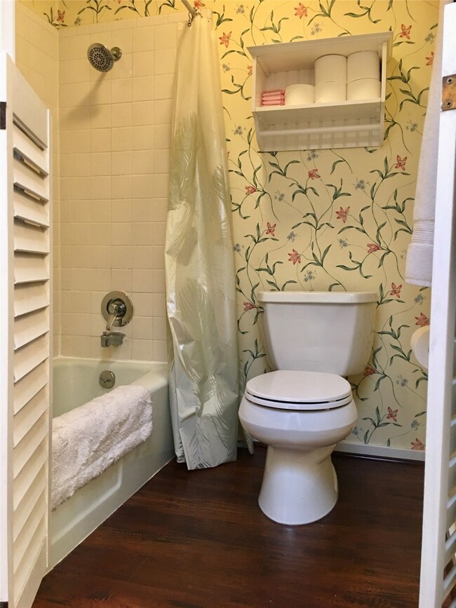 61 Litchfield Ln, Houston, TX 77024 - photo 7