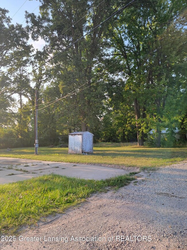 1039 Estey Rd, Beaverton, MI 48612 - photo 2