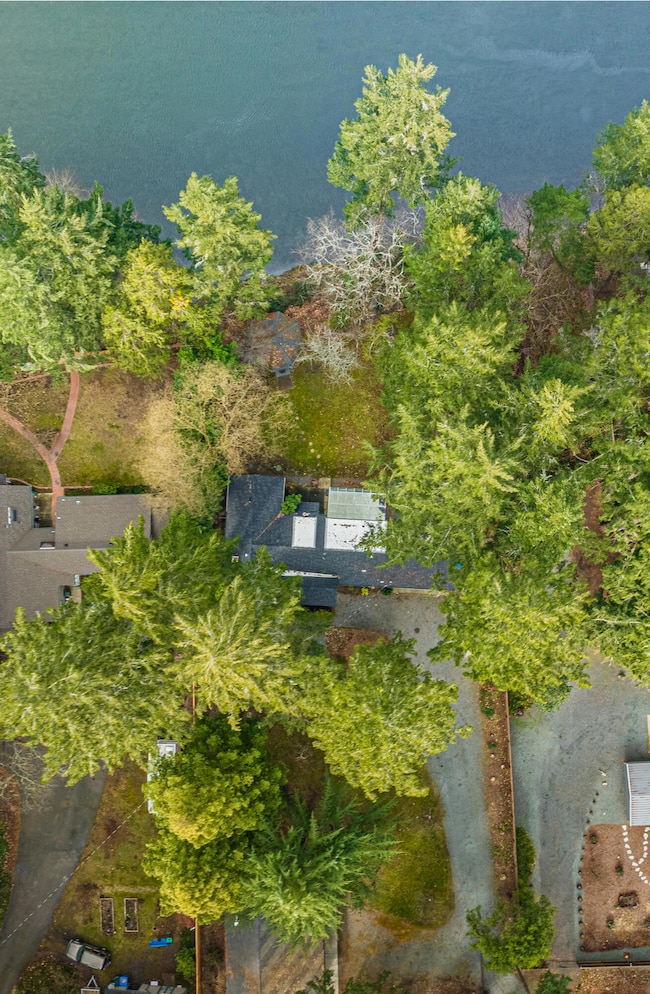 450 Whispering Pines Ln, Grants Pass, OR 97527 - photo 3