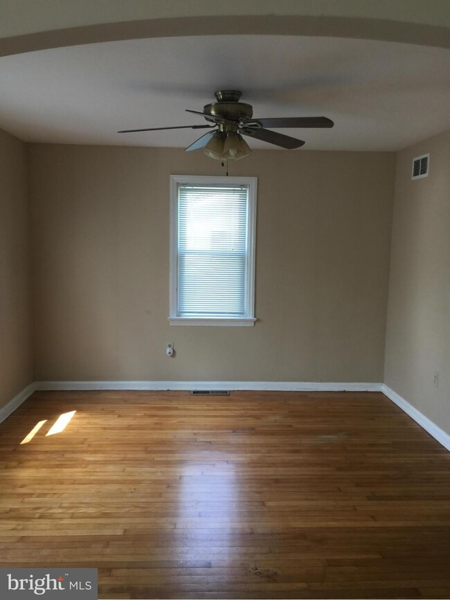 100 Reman N, Ranson, WV 25438 - photo 3