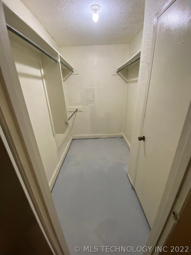 Walk-in closet