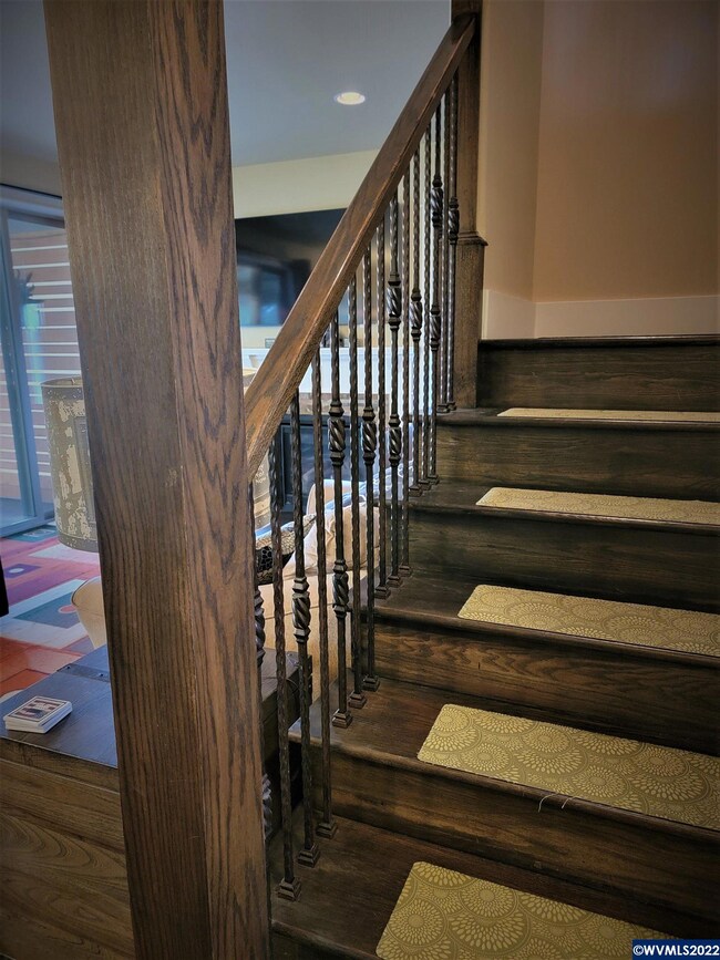 6105 NE Chandra Ct, Albany, OR 97321 - photo 7