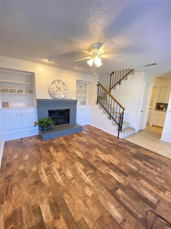 2713 Meadow Park Dr unit A, Bedford, TX 76021 - photo 3