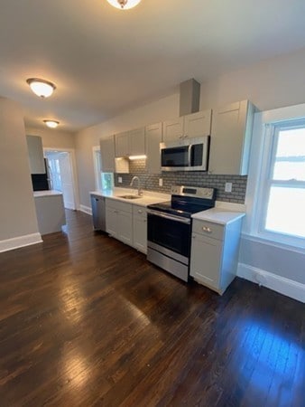 487 Lagrange St unit 2, West Roxbury, MA 02132 - photo 4