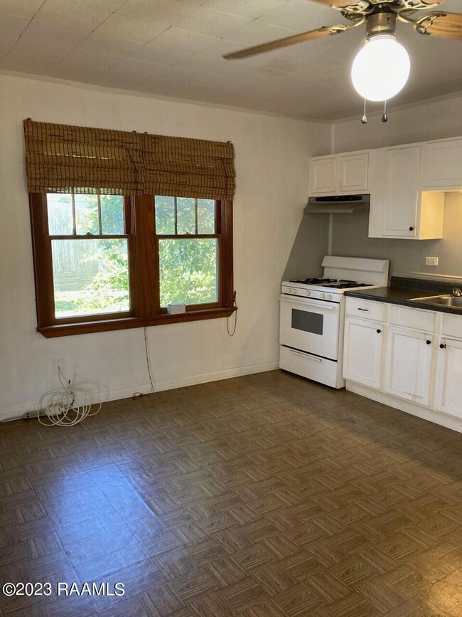 614 Hoover Back Unit2