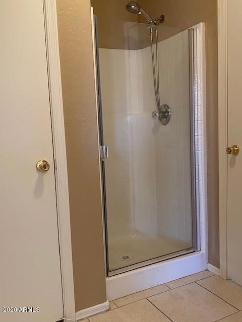 Dan-Laurel Master Shower