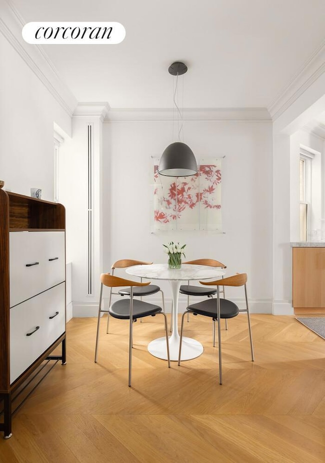 140 W 10th St unit 3R, New York, NY 10014 - photo 3