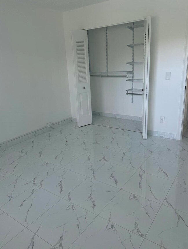 148 Northampton H unit 1480, West Palm Beach, FL 33417 - photo 6