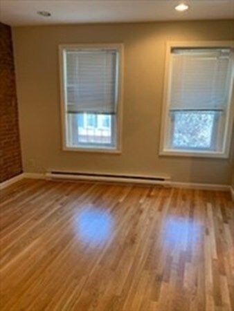 400 Hanover St unit 3B, Boston, MA 02113 - photo 6