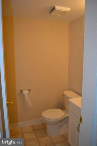 2253 Castle Rock Square unit 22C, Reston, VA 20191 - photo 5