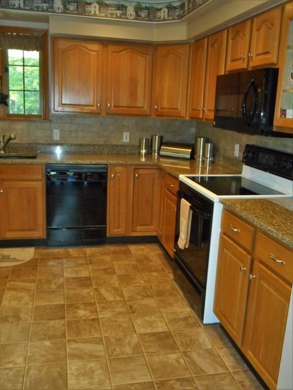 First view of the kitchen walking in