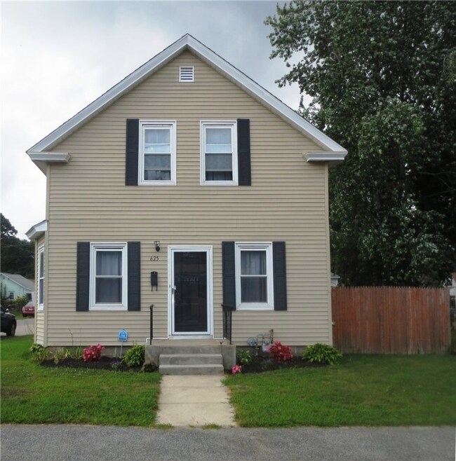 625 Oakland Beach Ave, Warwick, RI 02889 - photo 5