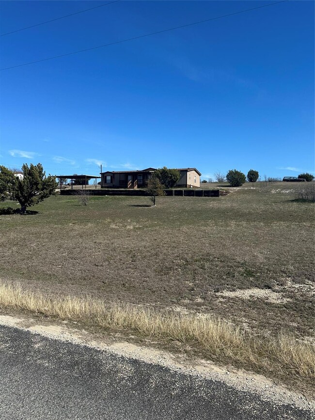 313 Rising View Ct, Weatherford, TX 76085 - photo 4