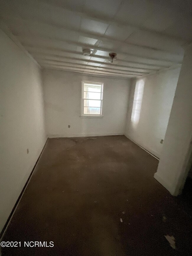 405 Country Club Rd, Jacksonville, NC 28546 - photo 7