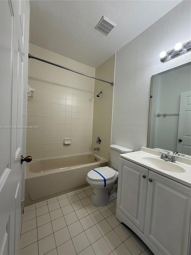 2452 SE 14th Ave unit 284, Homestead, FL 33035 - photo 2