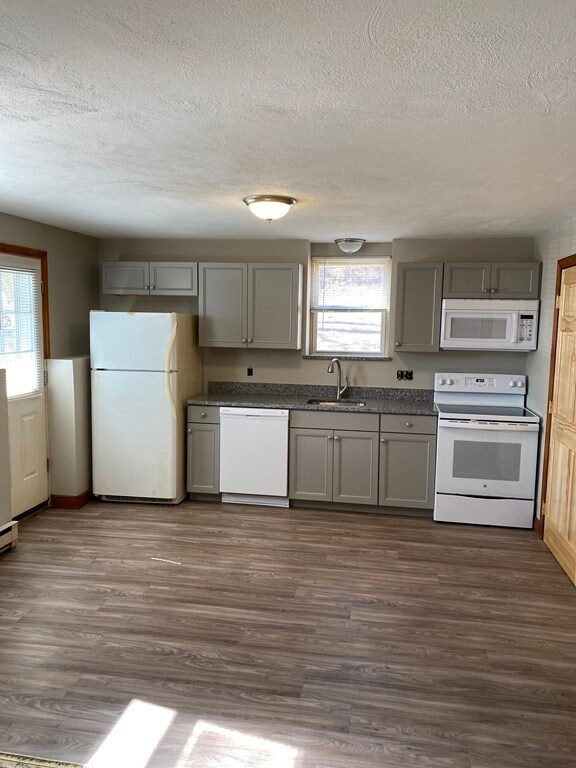 7 Tremont St unit 1, Woburn, MA 01801 - photo 3