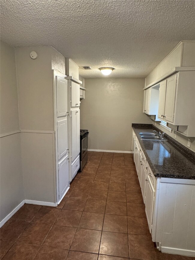 5408 Greenwood Way, North Richland Hills, TX 76180 - photo 6