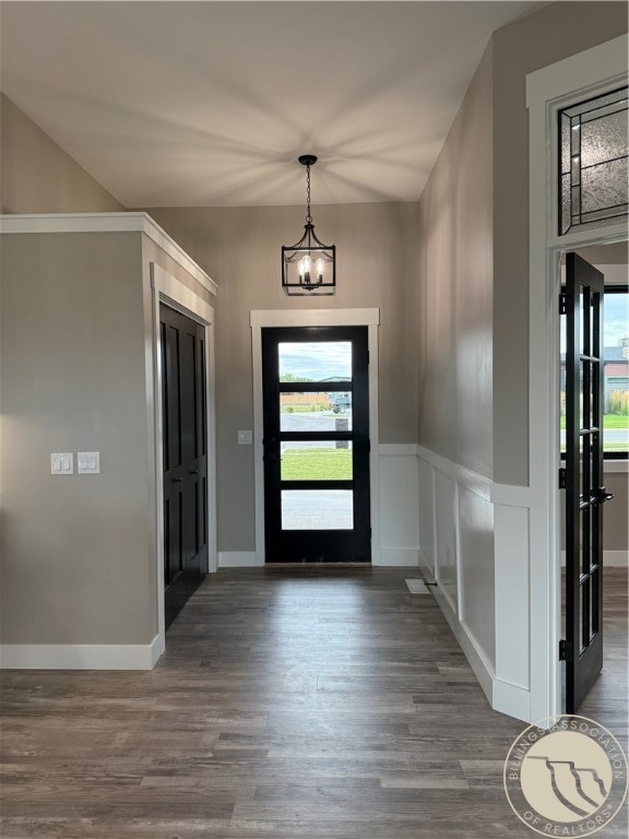 FRONT DOOR & C0AT CLOSET