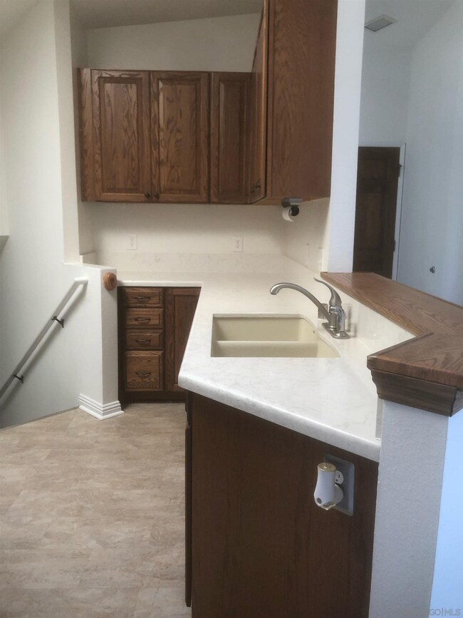 7390 Mission Trails Dr unit 96, Santee, CA 92071 - photo 5