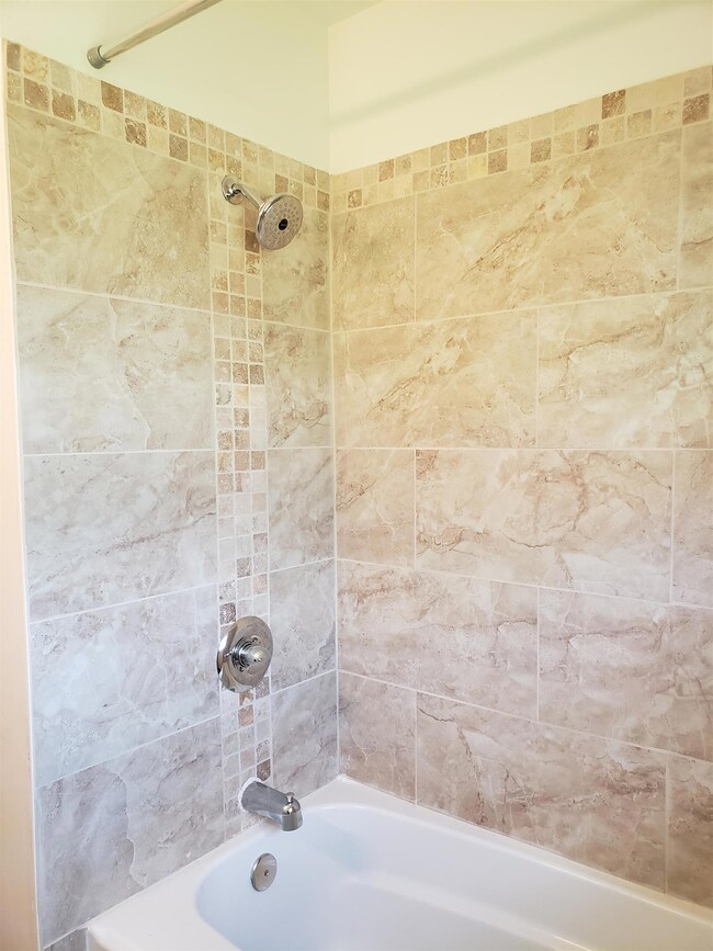 1707 Mcarthur St, Manchester, TN 37355 - photo 6